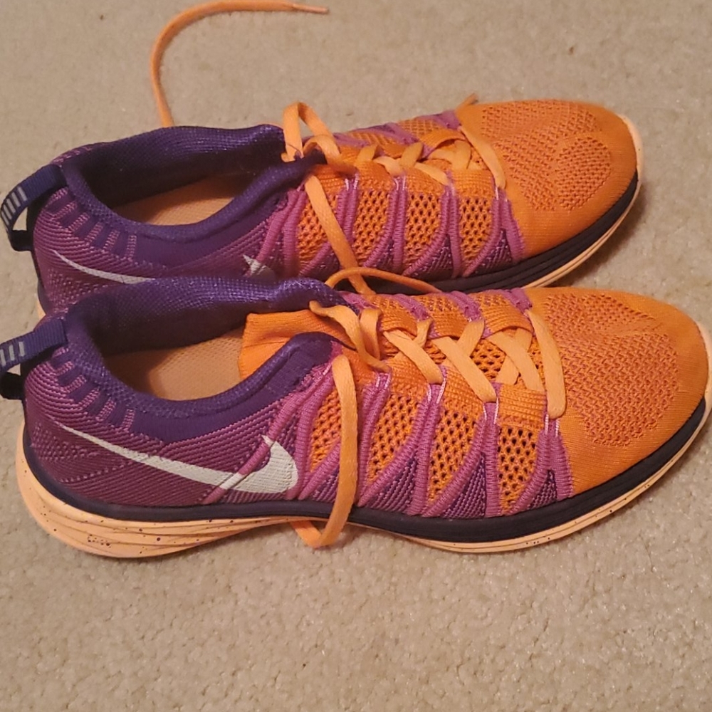 Women's Nike Flyknit Lunar 2 Shoes